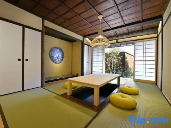 2 Bedrooms Cottage