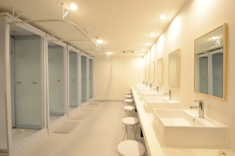 Moon Station Hotel Tokyo