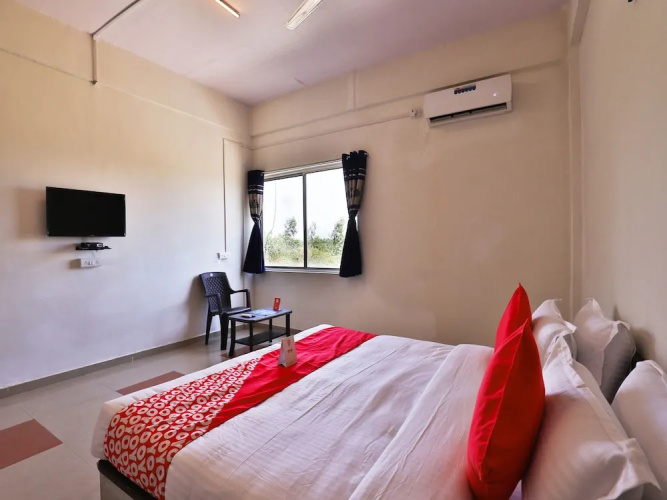 OYO Flagship 13124 Hotel Pyramid