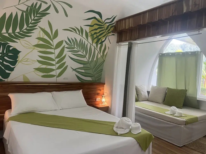 Royal Suites Port Barton