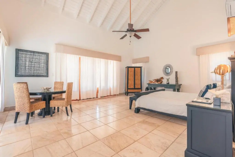 Magnificent Villa w Private Pool at Yarari