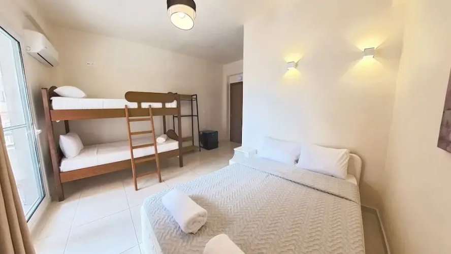 ZOI Girni – Seaside Hotel