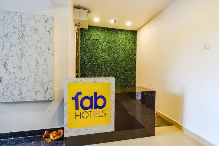Fabhotel Wr Grand I