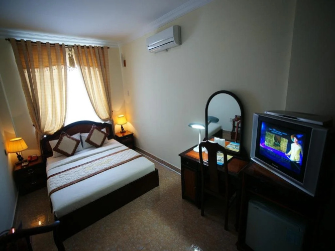 Ham Luong Hotel