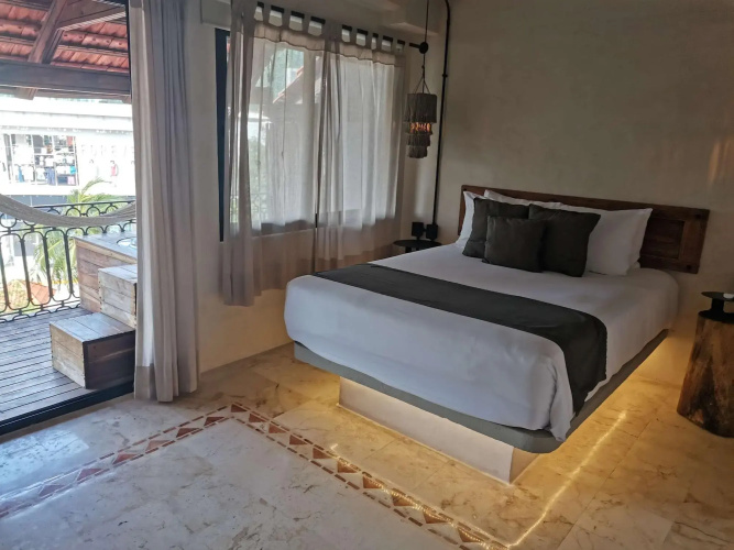 Caribbean Paradise Hotel & Spa - 5th Avenue