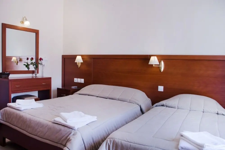 Standard Triple room with balcony