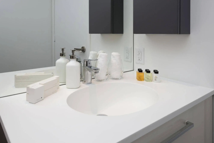 Diamond Vacation Homes - Eaton Centre