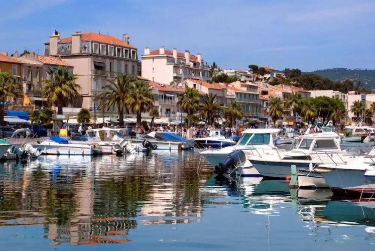 Une Nuit à Bord Bandol