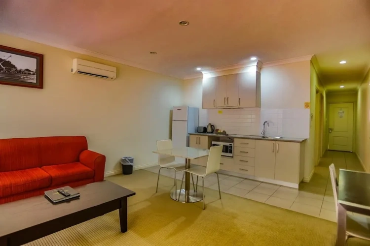1 Bedroom Standard Suite