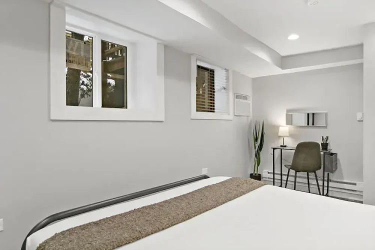 Perfectly Designed 1BR - Barry GA