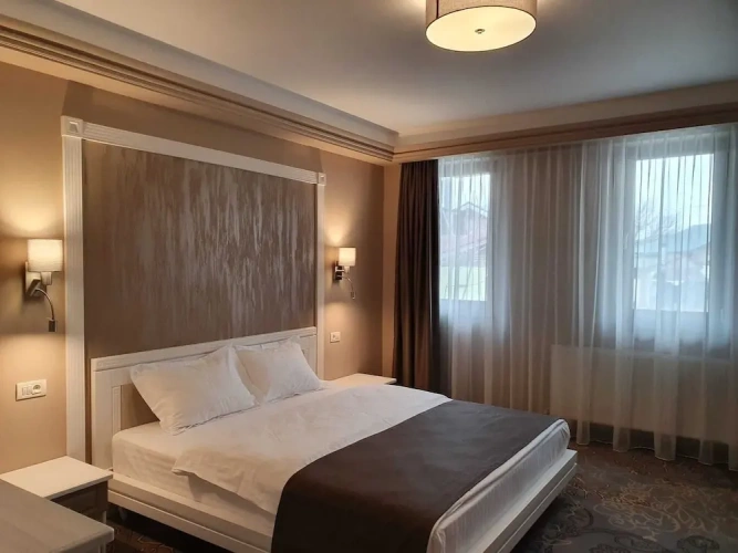 1 Bedroom Economy Double room with balcony and with lake view