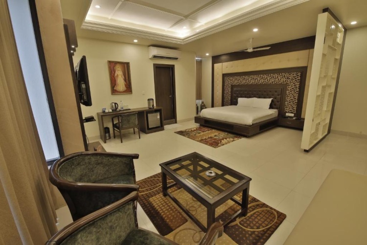 Double Suite
