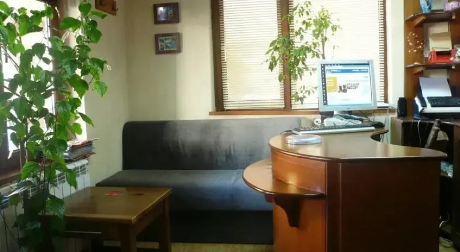 Kadeva House