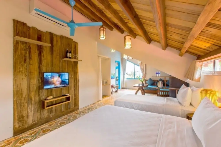 Standard Triple room