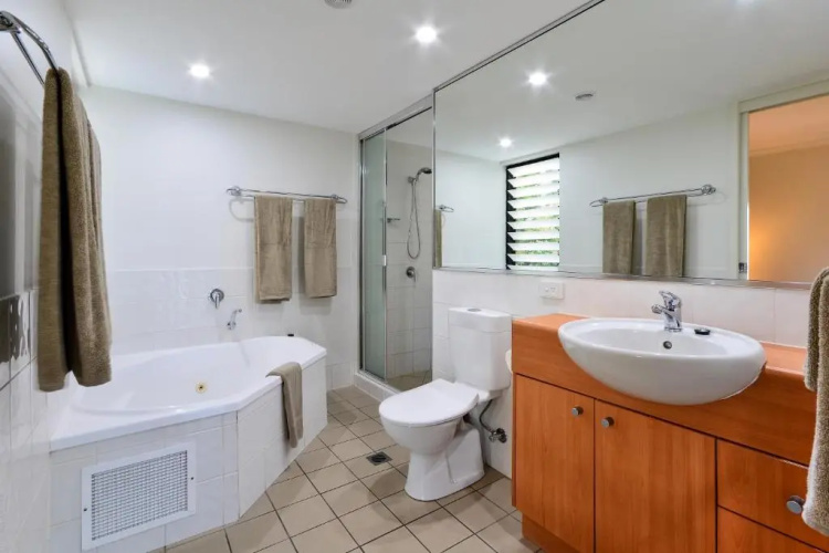 Oasis Apartments