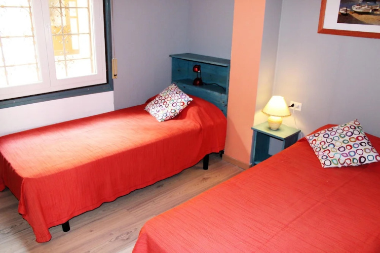 253-apartamento con Piscinas Comunitarias
