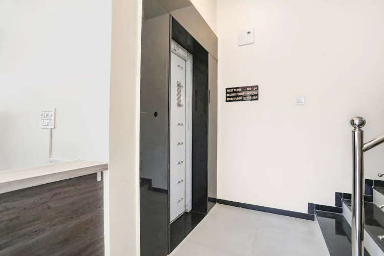 Fabexpress Radiant Guest House