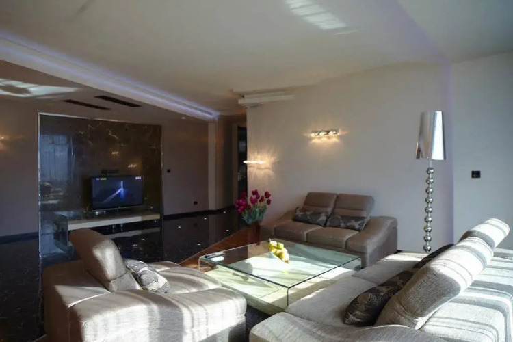 Emirates Apart Residence