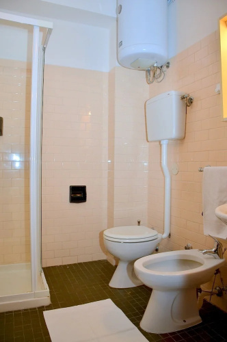 Bright Flat Overlooking the sea - Beahost