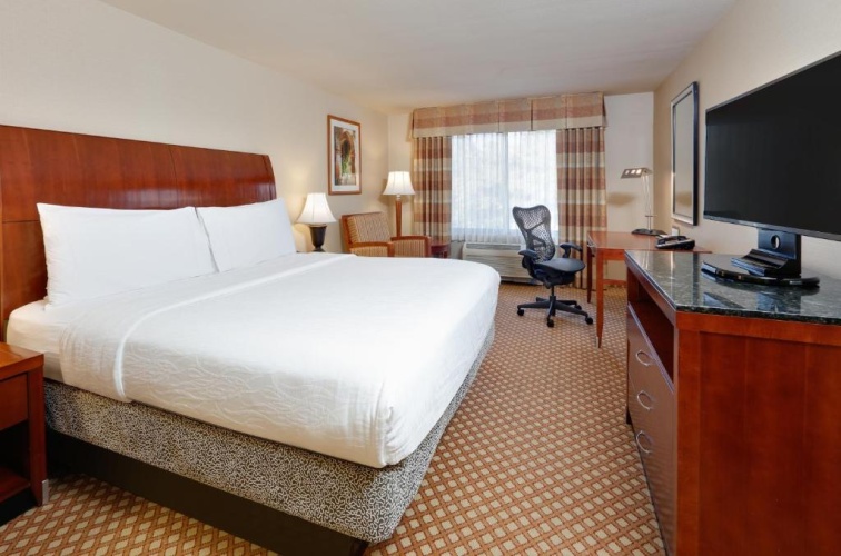 Mobility/Hearing Accessible with Bathtub Double room