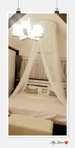 5 Bedrooms Villa