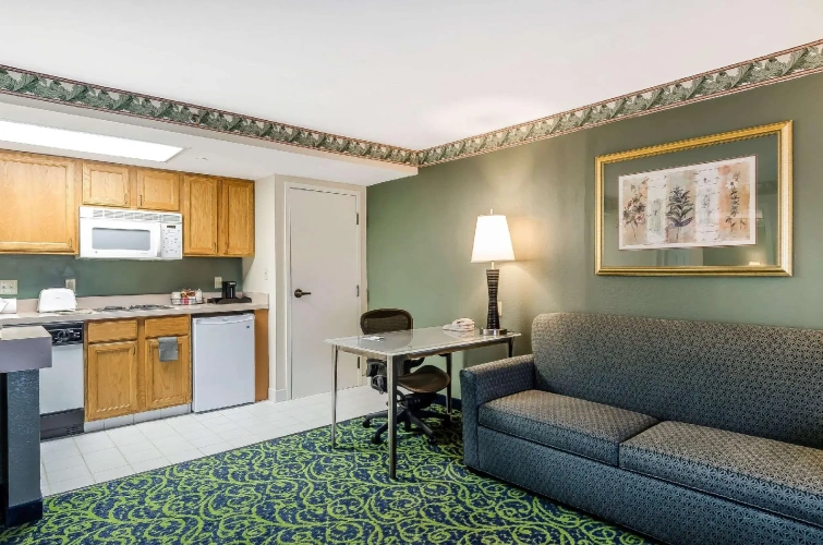 Double Suite