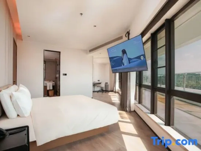 Double Suite with lake view