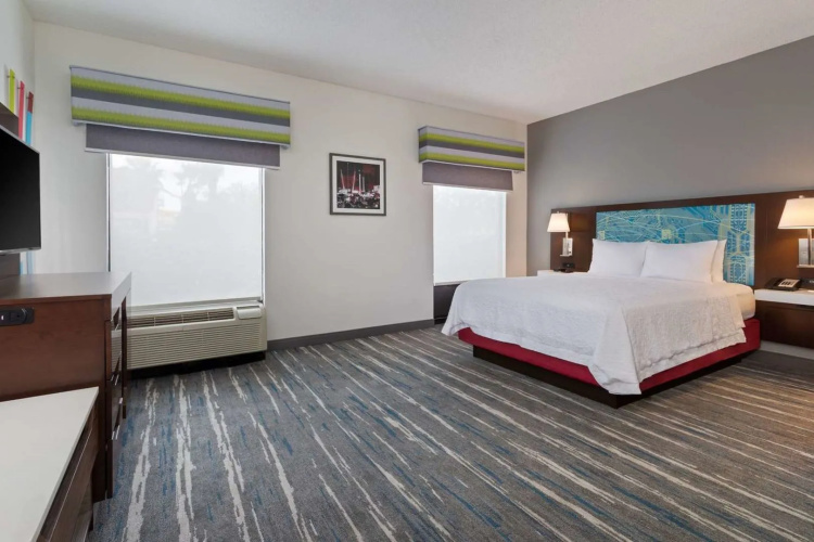 Hampton Inn & Suites Orlando Intl Dr N