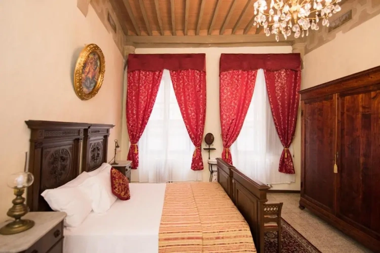 Luxury Triple room