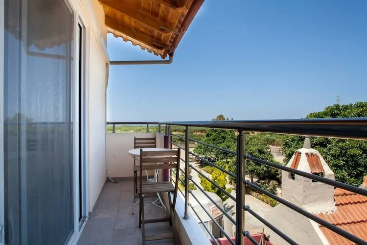 Arion Stables & Apartments