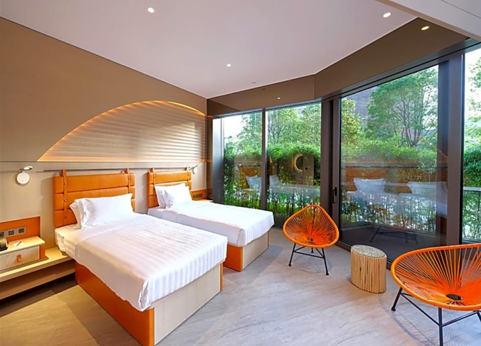 Grand Twin room with balcony and with sea view
