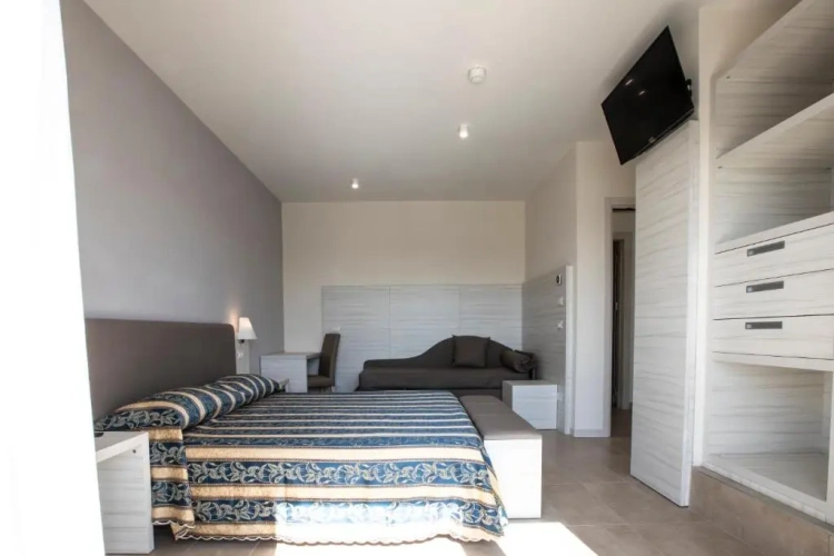 Deluxe Triple room