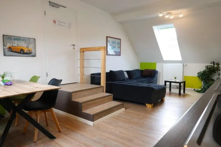 Pitlane Apartments by corents