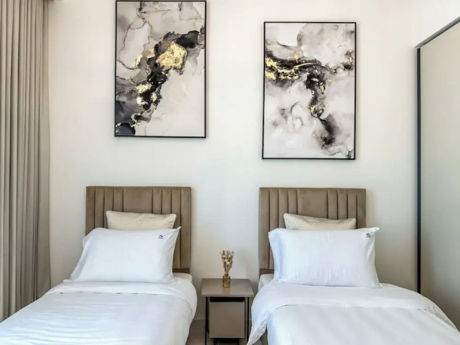 High floor Panoramic 2BR & Private Beach