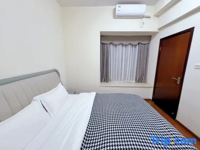 2 Bedrooms Business Suite