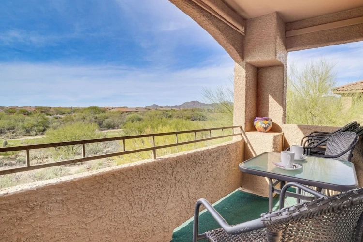 3 Bedrooms Apartment with balcony