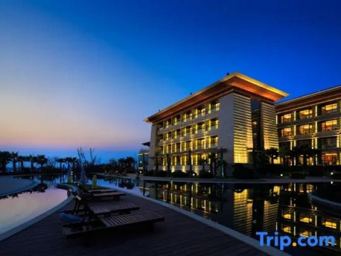 East Tai Lake Grand Hotel