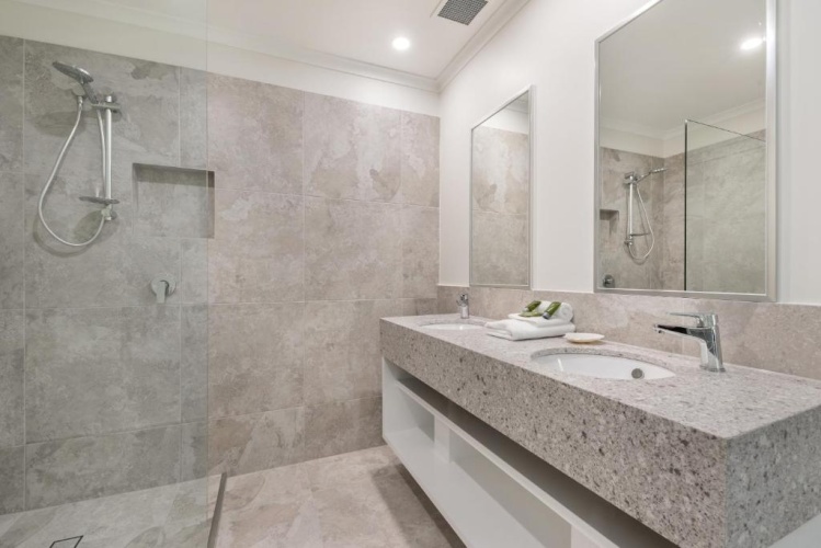 3 Bedrooms Premium Apartment