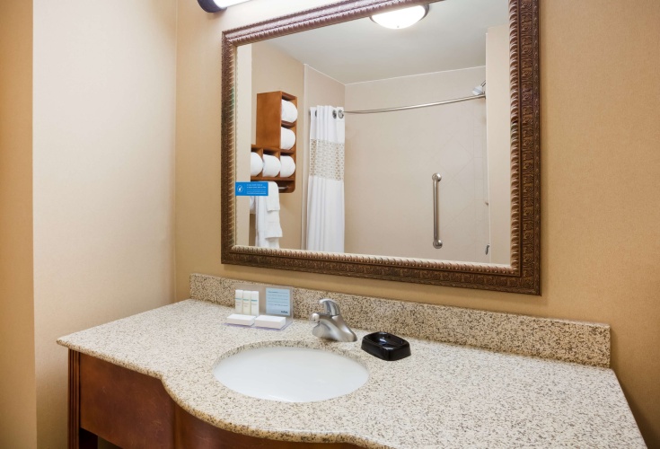 Hampton Inn Fairmont photo 10