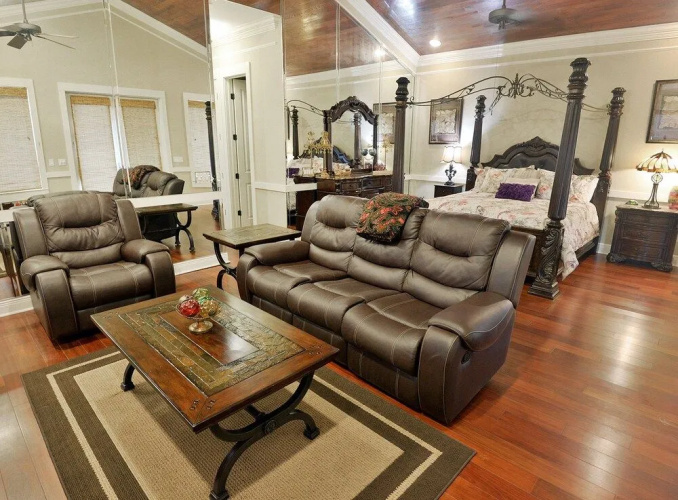 Front Beach House 19404