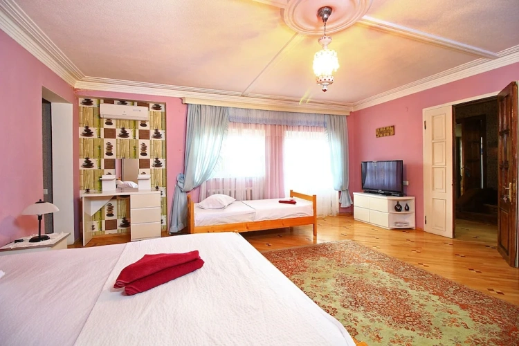 1 Bedroom Standard Triple room with city view