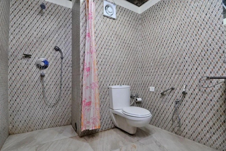 Hotel Akash Sarovar