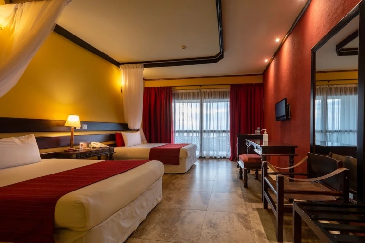 Deluxe Twin room with balcony