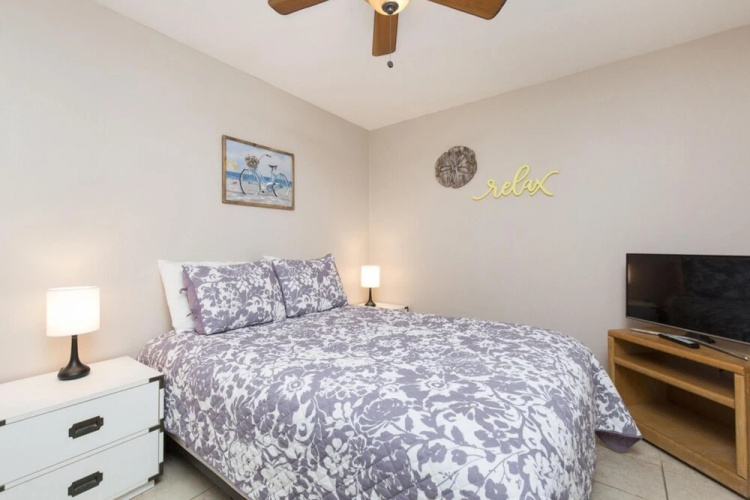 Aquarius Condominium 306