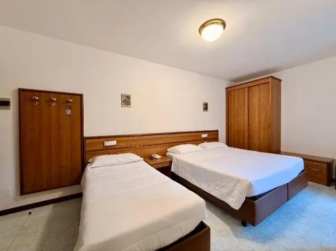 Standard Triple room with balcony and with sea view