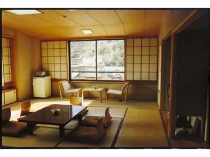 Nakamasu Ryokan