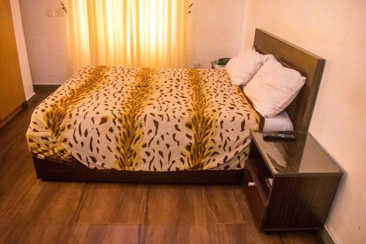 Exquisite Suites & Conference Centre