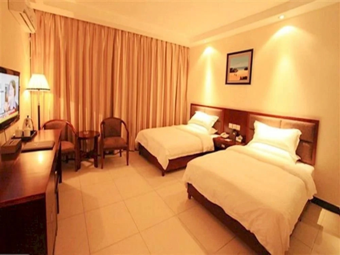 Purple Attic Holiday Hotel