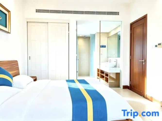 2 Bedrooms Deluxe Suite with view