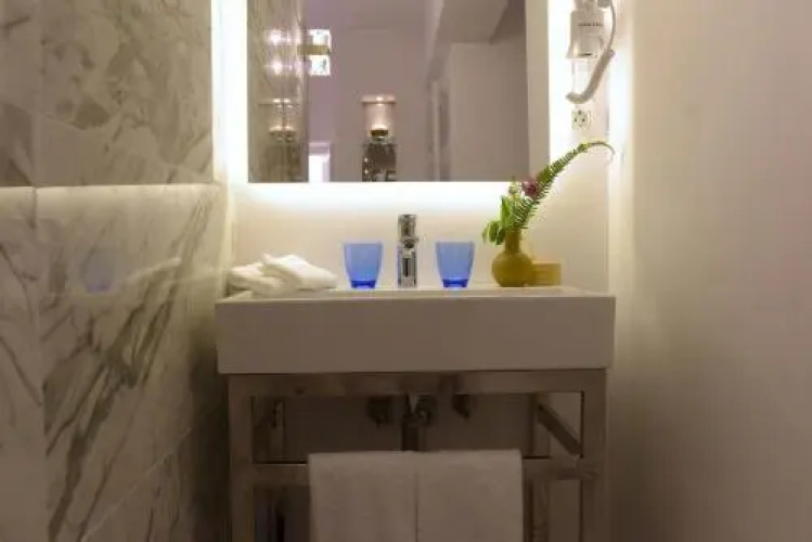 Achillion Liston Suites